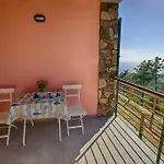 Cade Ventu Vernazza
