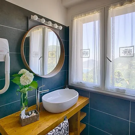 Cade Ventu Gasthof Vernazza